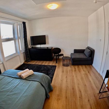 Lovely One Bedroom Flat Лондон Экстерьер фото