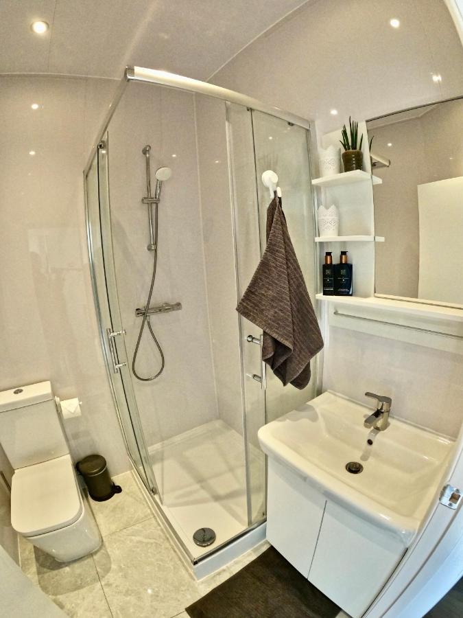 Lovely One Bedroom Flat Лондон Экстерьер фото