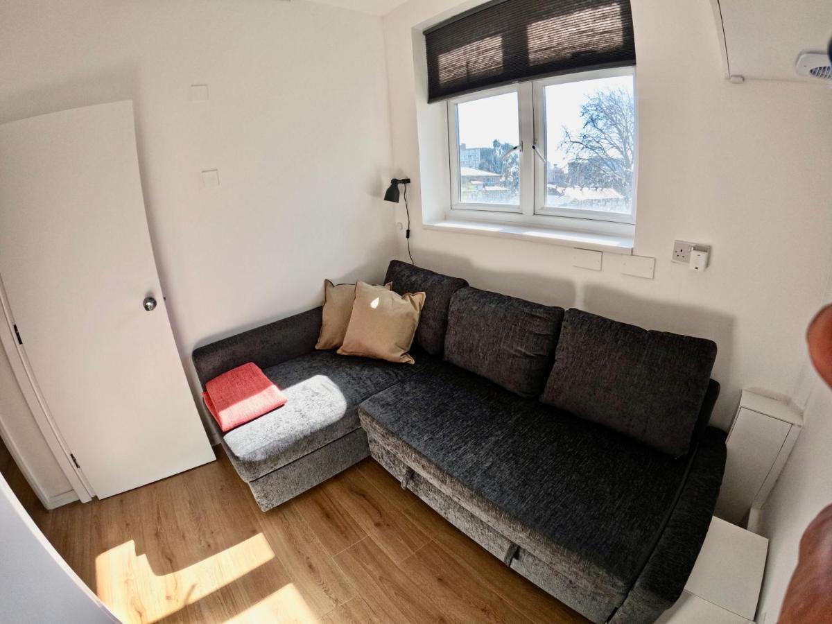 Lovely One Bedroom Flat Лондон Экстерьер фото